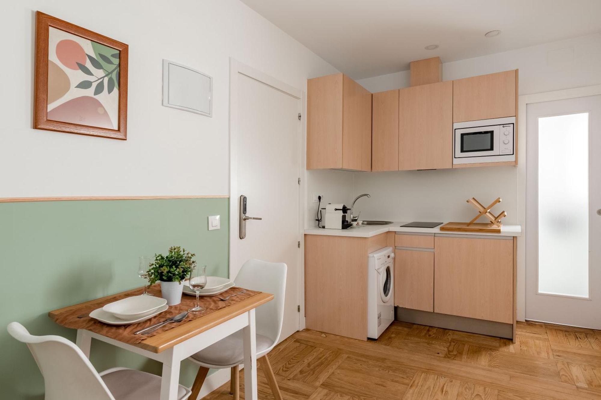 Charming Sol Studios Madrid Luaran gambar