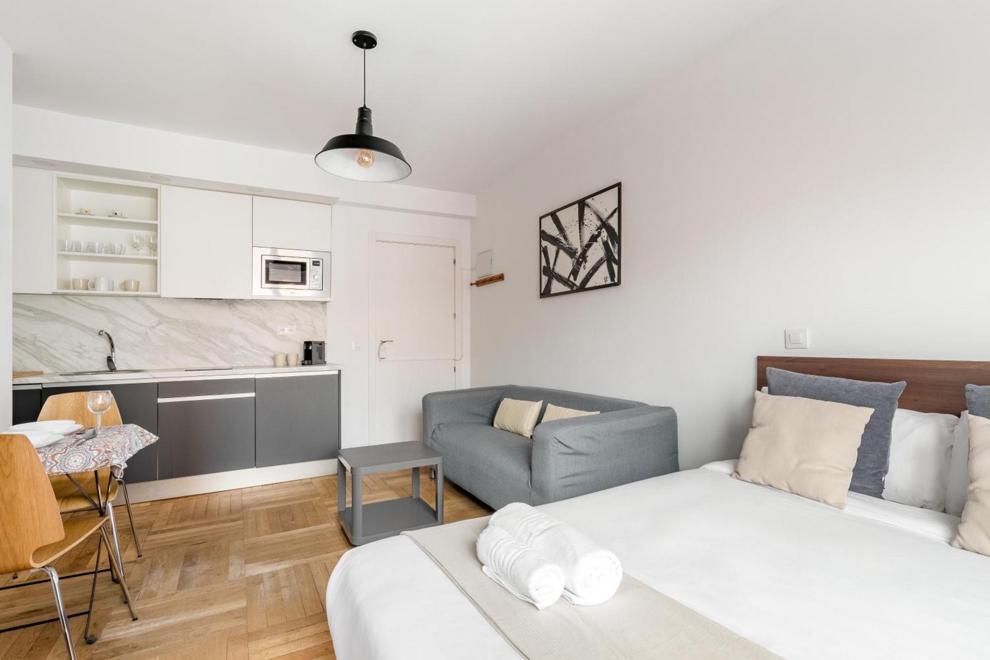Charming Sol Studios Madrid Luaran gambar