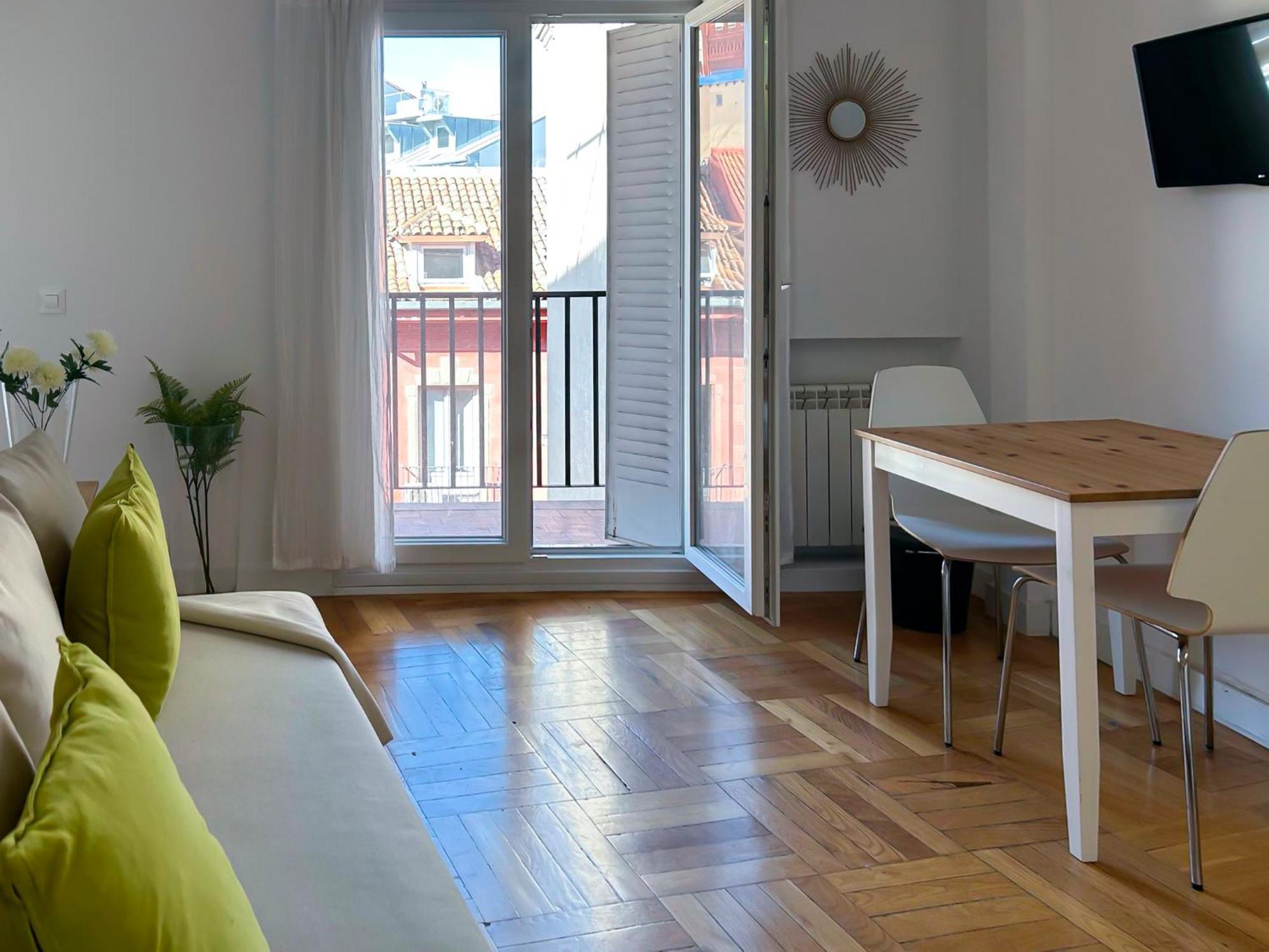 Charming Sol Studios Madrid Luaran gambar